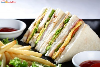 Sự đổ bộ của những đôi giày vải bò